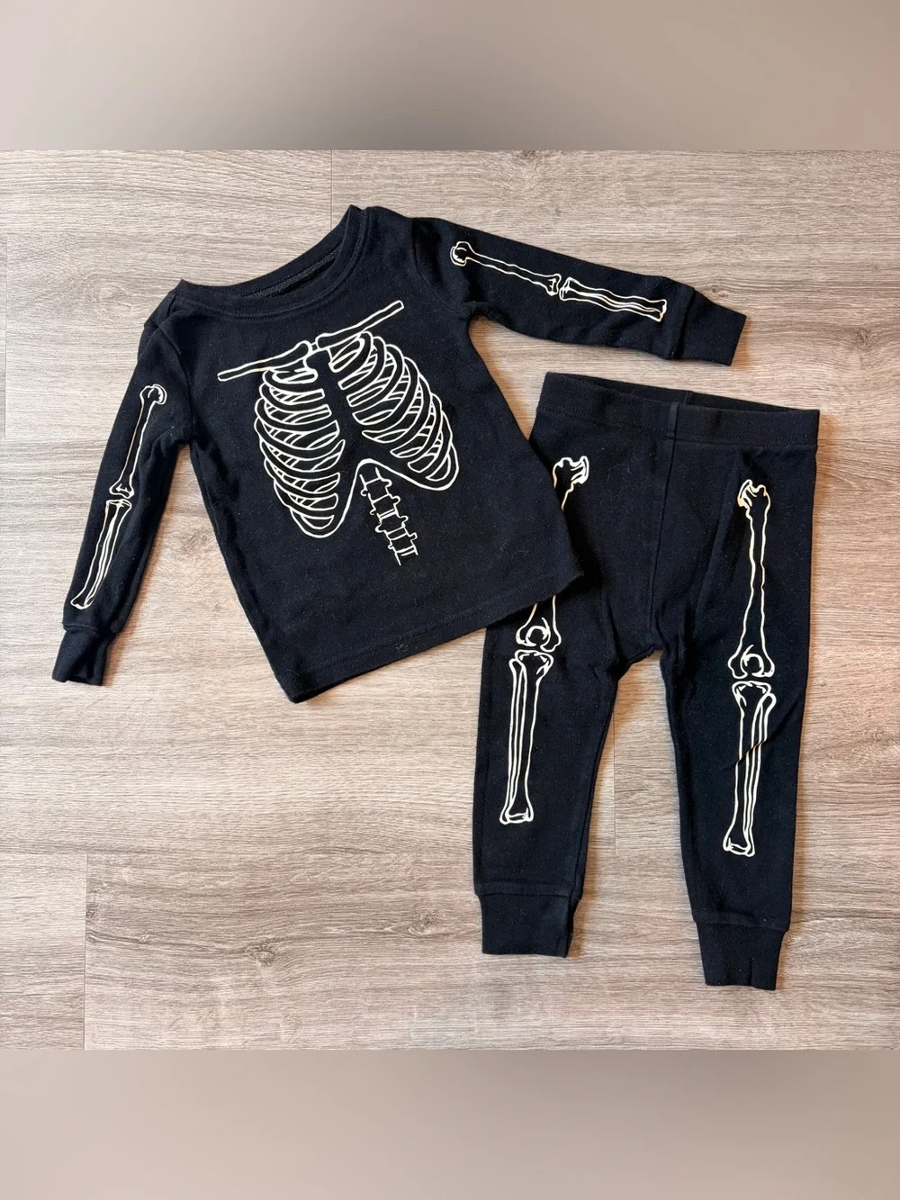 Old Navy baby boys skeleton print pajama set